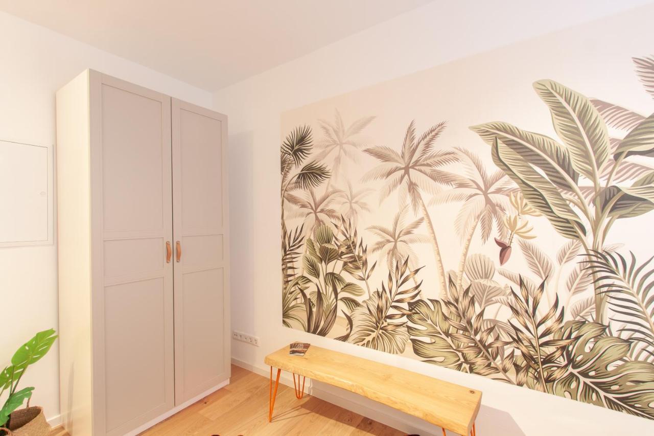 Ferienwohnung Juliusliving - Modernes Wohnen An Der Juliuspromenade Würzburg Exterior foto
