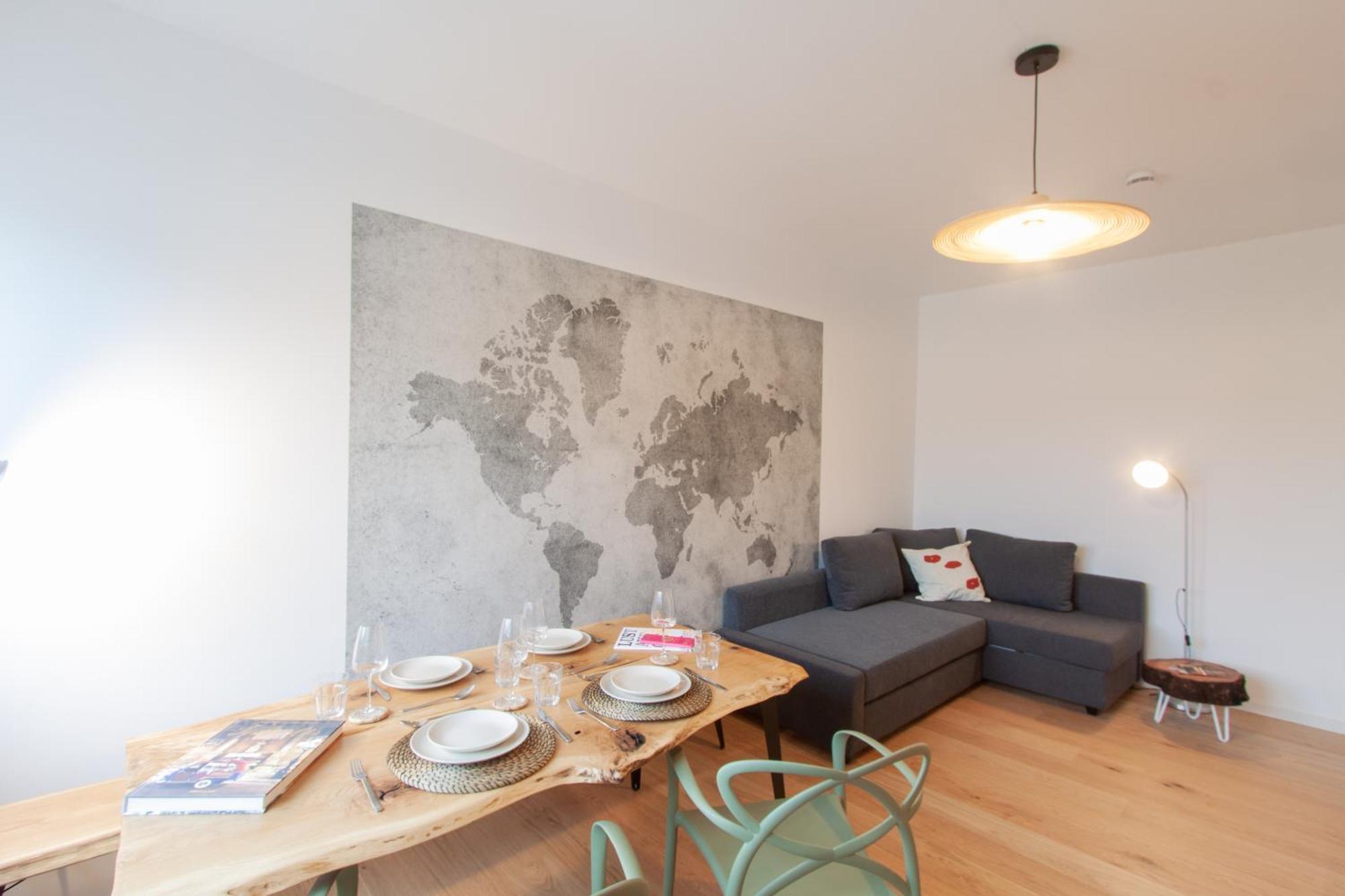 Ferienwohnung Juliusliving - Modernes Wohnen An Der Juliuspromenade Würzburg Exterior foto