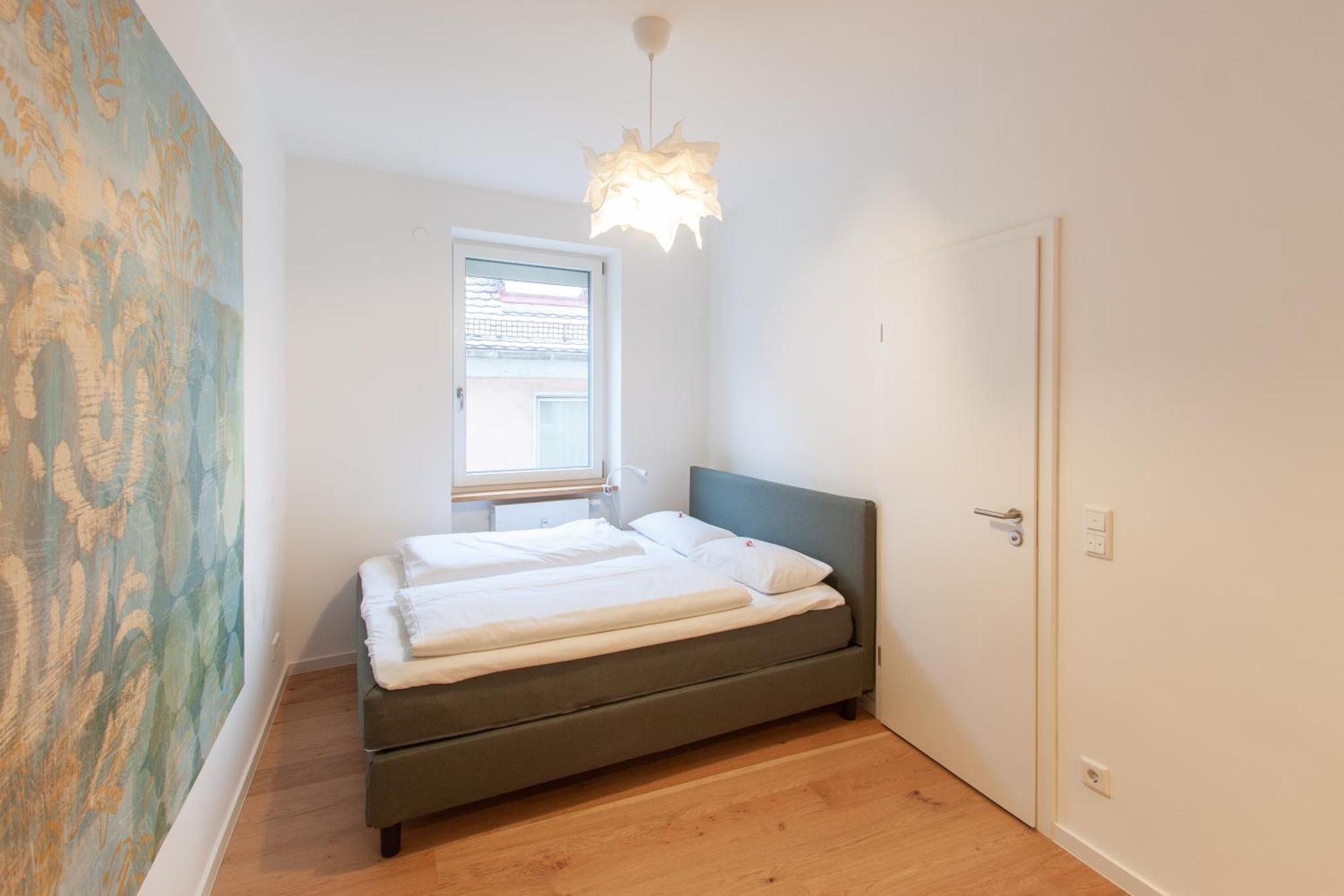 Ferienwohnung Juliusliving - Modernes Wohnen An Der Juliuspromenade Würzburg Zimmer foto